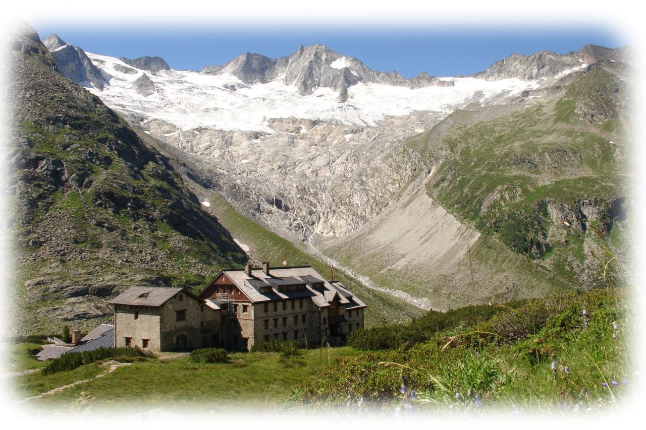 Ferienwohnungen Kroll - Appartements Viktoria Und Landhaus Maria Mayrhofen Bagian luar foto